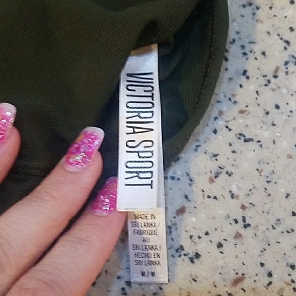 SOLD Victorias Secret Sports Bra - Picture 3 of 3